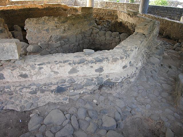 Cafarnao: chiesa ottagonale e casa di Pietro