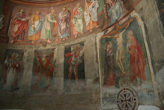 San Saba: abside con affreschi cinquecenteschi e crocifissione del XIV