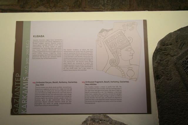 Ankara, Museo delle civiltà anatoliche: pannello su Kubaba