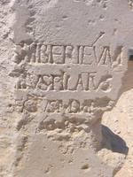 Copia dell'Iscrizione di Ponzio Pilato, vicino agli scavi del teatro di Cesarea Marittima
