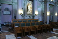 I banchi del Concilio Vaticano II nella chiesa dei Santi Michele e Magno