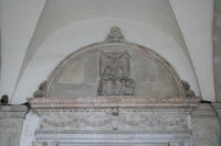 *Lunetta del portale con San Marco evangelista di Isaia da Pisa (1464)