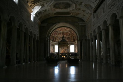 San Pietro in Vincoli: interno con le colonne di Sisto III