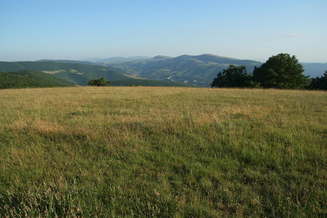 Pian delle Stelle, Monte Alago, Nocera Umbra (estate 1977); il luogo come si presenta nel 2011