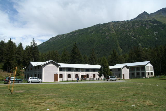 Pra Charbon (Champoluc, 1992); foto dell'estate 2011 (clicca per leggere)