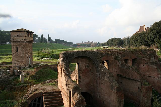 Il Circo Massimo e la torre dei Frangipane