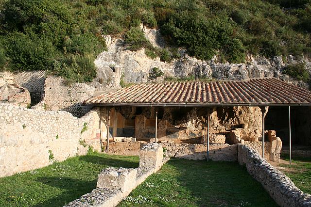 Resti di affreschi nella Villa di Tiberio