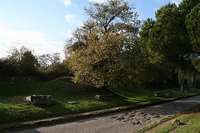 Il pavimento romano lastricato dell'Appia antica