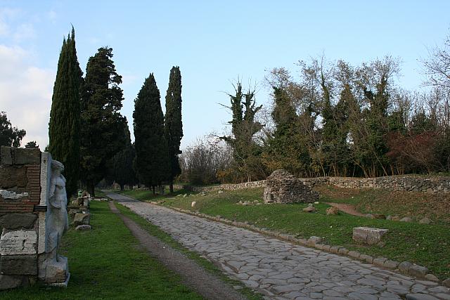 Appia antica, intorno al IV miglio: altorilievo marmoreo con personaggio raffigurato in nudità "eroica"