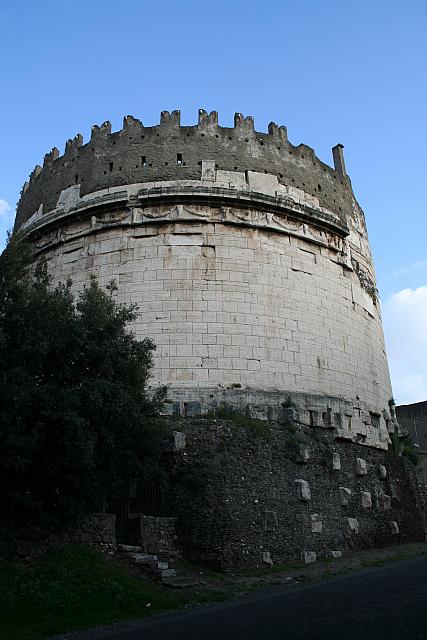 La Tomba di Cecilia Metella, poi "mastio" del Castello dei Caetani