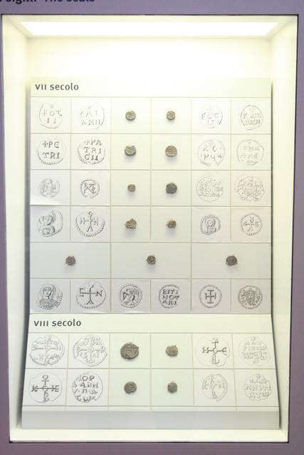 Crypta Balbi Alto Medioevo a Roma 037.jpg