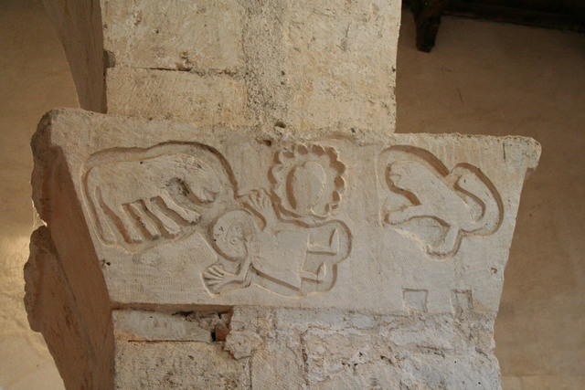 Santa Maria in valle Porclaneta: capitello con la Natività