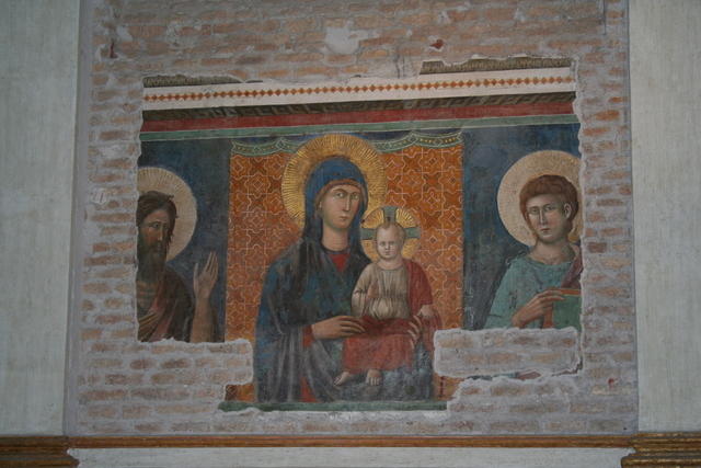 La Madonna con il Bambino, fra i santi Giovanni Battista ed Evangelista