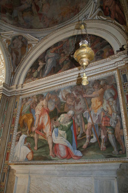 Cappella di San Paolo del Pomarancio, Martirio di S.Paolo ed, in alto, Battesimo di S.Paolo