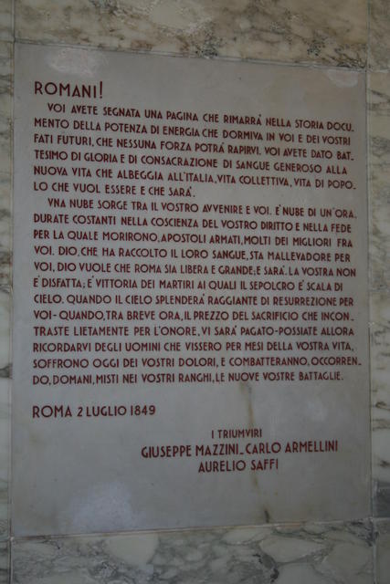 Mausoleo Ossario Gianicolense, opera fascista del 1941 con le memorie garibaldine e della Repubblica Romana