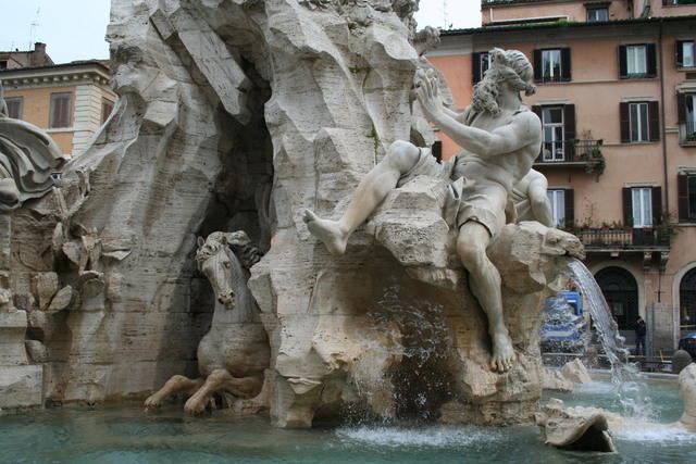 Gian Lorenzo Bernini, piazza Navona, Fontana dei quattro fiumi, il Danubio (clicca per la spiegazione)