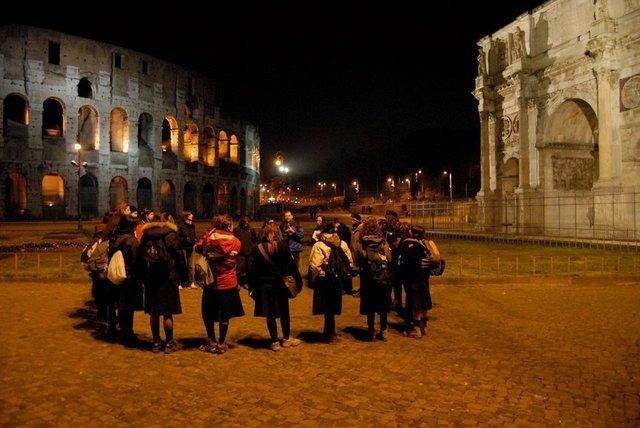 NOTTEBIANCA SAN PAOLO 28 febbraio 2009: riflessione al Colosseo