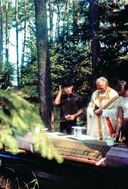 Karol Wojtyła, vice-parroco di S. Floriano e cappellano universitario: l'esperienza del gruppo Środowisko
