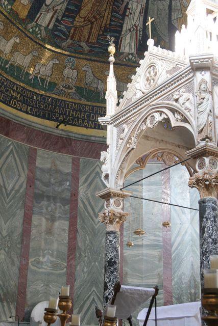 Santa Cecilia in Trastevere: il ciborio di Arnolfo di Cambio