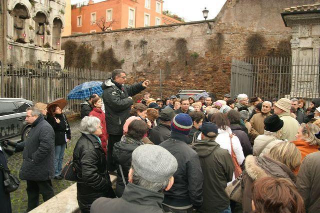 San Giorgio al Velabro: lezione sull'origine del potere temporale della chiesa nell'alto medioevo