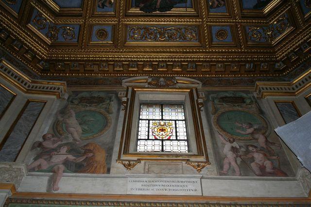 Battistero Lateranense: tondi con Costantino e la basilica di S. Paolo