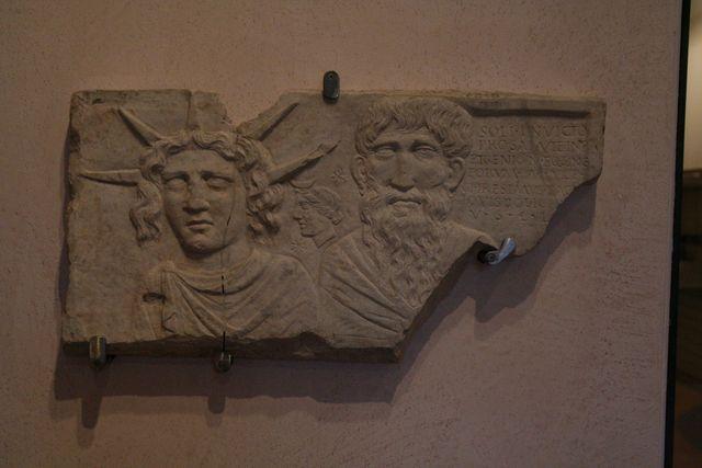 Museo Nazionale Romano Iscrizioni ebraiche 076.jpg