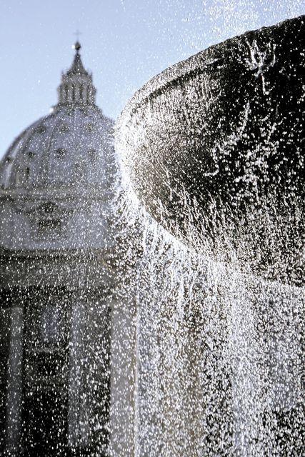 lazio - Piazza S. Pietro - Roma - aprile 2002