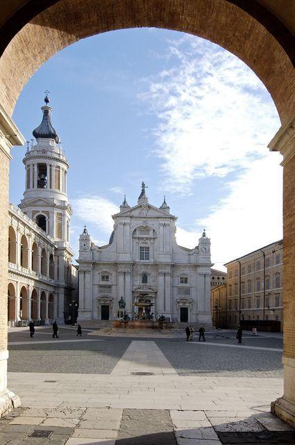 Marche - Santuario di Loreto (AN) - gennaio 2006