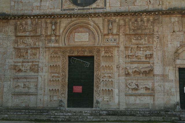 Spoleto Santa Susanna 024.jpg