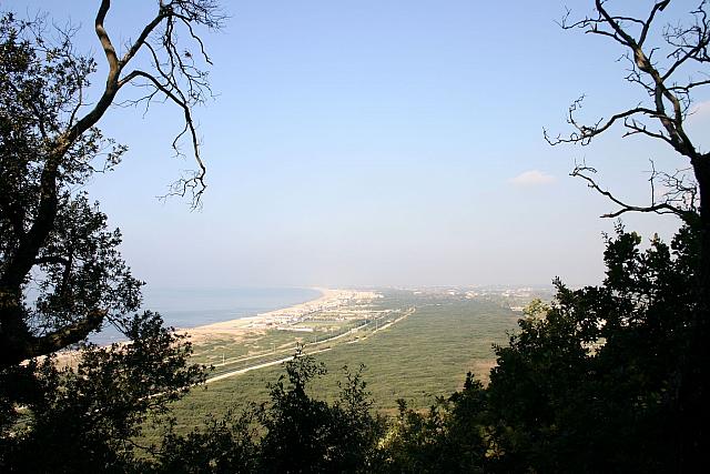 Il litorale a nord, dall'Acropoli di Cuma