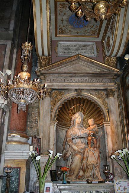 Sant'Agostino in Campo Marzio: Madonna di Jacopo Sansovino