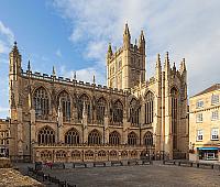 Bath Abbey (dalla quale vennero cacciati i benedettini)