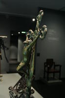 Il crocifisso di Carles Mani i Roig, per la Cappella privata del piano nobile di Casa Battló a Barcellona (1906)