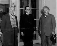 Georges Édouard Lemaître con Albert Einstein