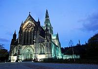 Glasgow Cathedral (una delle due uniche cattedrali non distrutte dalla riforma)