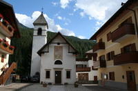 Presenaio di San Pietro di Cadore: campo nel 1979 (la foto è dell'estate 2008)... clicca per leggere
