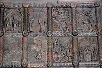 Puerta de bronce Benevento 04
