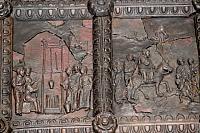 Puerta de bronce Benevento 24