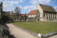 Canterbury: i resti di St. Augustine Abbey dopo la distruzione di Enrico VIII