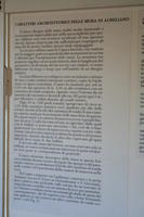 Pannello esplicativo delle caratteristiche delle mura di Aurelaino