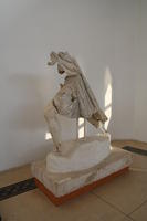 Statua di uno dei compagni di Ulisse (o di Ulisse stesso) nel gruppo di Polifemo