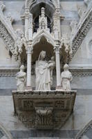 Madonna con il Bambino, attribuita a Giovanni di Balduccio