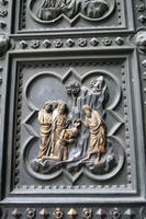 Battistero, Porta del Battista di Andrea Pisano, Giovanni battezza le folle
