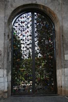 Porta di Jannis Kounellis per Santa Croce in Gerusalemme (2007)