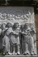 Abbazia di S.Giovanni in Venere, Portale, La circoncisione del Battista