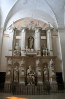 *Tomba di Giulio II (Michelangelo e aiuti)