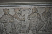 *Sarcofago paleocristiano nella cripta delle reliquie: Gesù e la samaritana al pozzo
