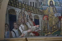 Parte sinistra del mosaico di S.Pudenziana, che si è meglio conservata (ad eccezione dele mani)