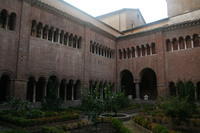 San Lorenzo fuori le mura: il chiostro romanico