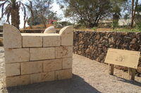 Tell Beer Sheva: copia dell'altare in pietre tagliate del periodo del regno di Giuda